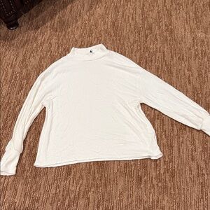 Women’s White Ribbed Mock Neck Long Sleeve Top